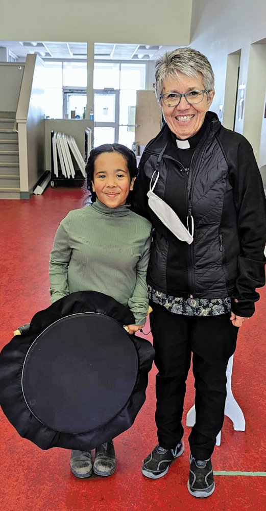 Sarah Baikie and drummer