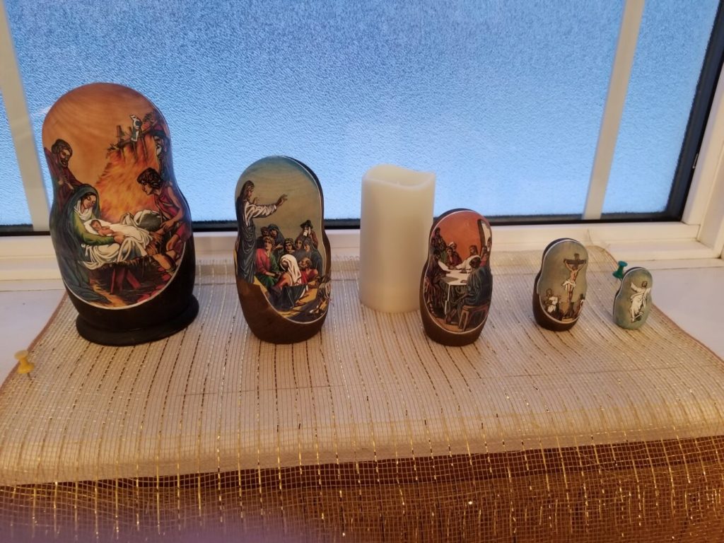 800 Years of Nativity Scenes 01