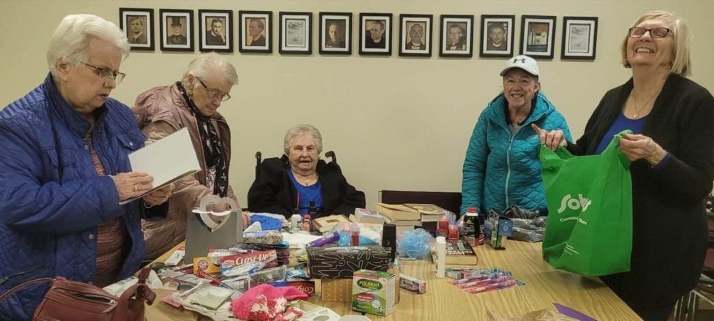 Hospital Gift Shop Auxiliary donations 03